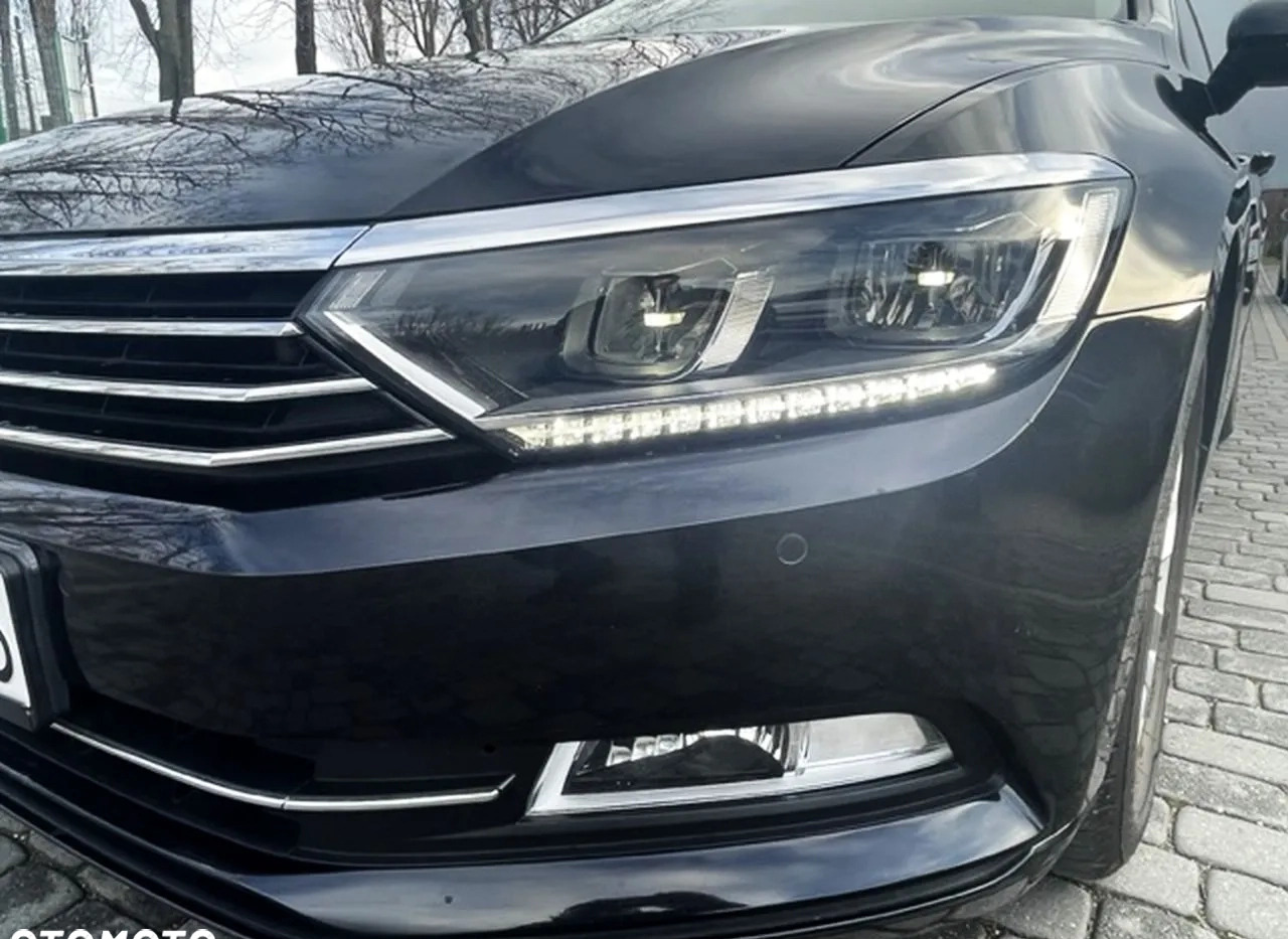 Volkswagen Passat cena 64900 przebieg: 240000, rok produkcji 2018 z Golub-Dobrzyń małe 352